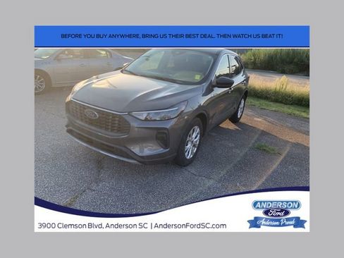 Used 2023 Ford Escape Active w/ Tech Pack #1 FWD image 1