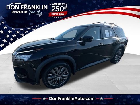 Used 2023 Nissan Pathfinder SL w/ SL Premium Package AWD/4WD image 1