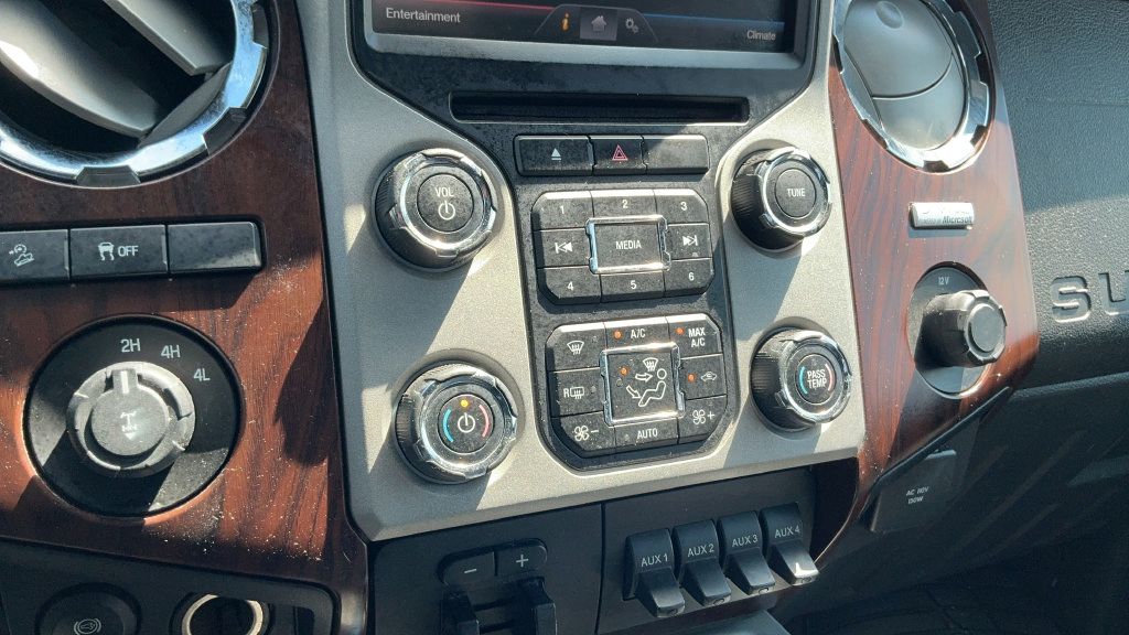 Used 2015 Ford F250 Lariat w/ FX4 Off-Road Package AWD/4WD image 15