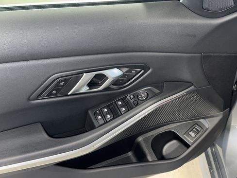 Used 2025 BMW 330i Sedan RWD image 18