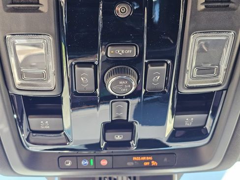 New 2026 Chevrolet Suburban High Country AWD/4WD image 37