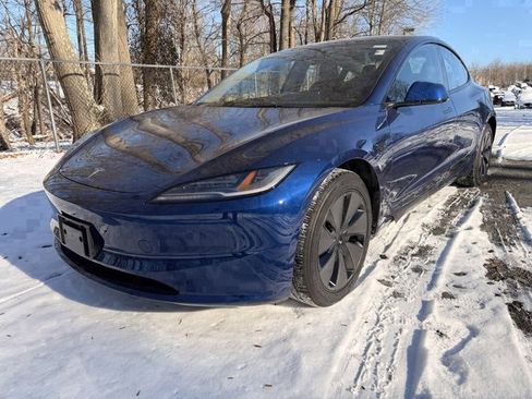 Used 2024 Tesla Model 3 image 1