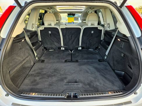 Used 2020 Volvo XC90 T5 Momentum w/ Protection Package Premier image 21