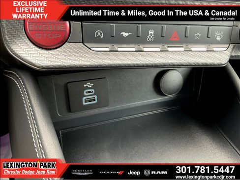 Used 2025 Ford Mustang GT Premium RWD image 14