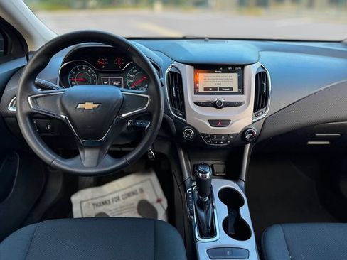 Used 2017 Chevrolet Cruze LS FWD image 24