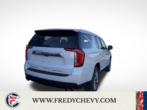 Used 2021 GMC Yukon Denali w/ Denali Premium Package image 7