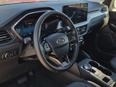 Used 2024 Ford Escape Platinum image 26