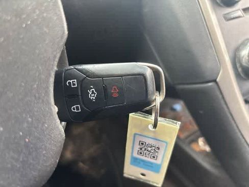 Used 2016 Ford Fusion SE w/ Equipment Group 202A FWD image 23