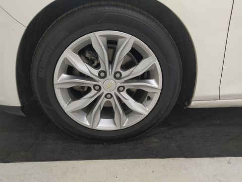 Used 2019 Chevrolet Malibu LT w/ Leather Package FWD image 31