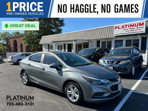 Used 2018 Chevrolet Cruze LT image 1
