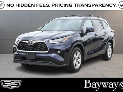 Used 2023 Toyota Highlander LE