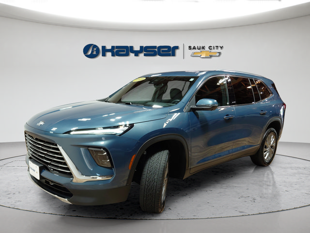 Used 2025 Buick Enclave Preferred FWD image 3