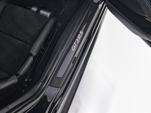 Used 2019 Porsche 911 GT3 RS RWD image 31