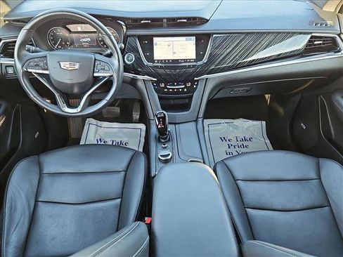 Used 2024 Cadillac XT6 Premium Luxury image 17