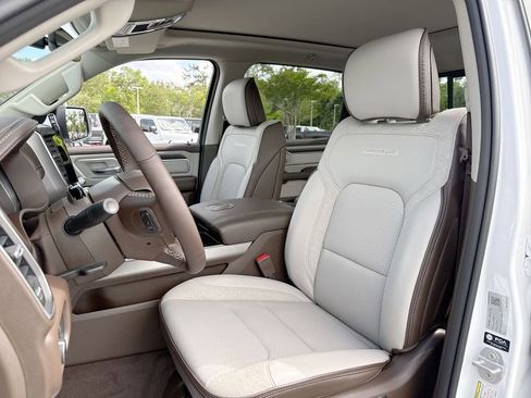 New 2026 RAM 1500 Laramie AWD/4WD image 11