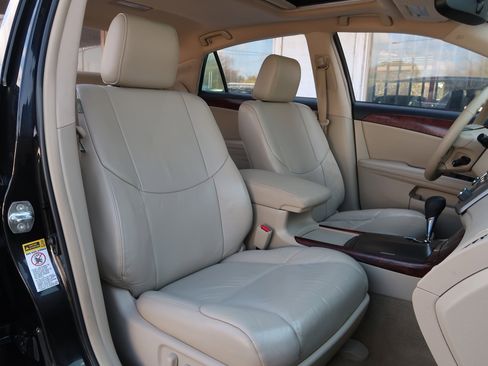 Used 2011 Toyota Avalon image 13