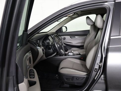 Used 2023 INFINITI QX50 Luxe AWD/4WD image 29