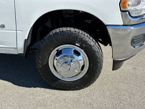 Used 2024 RAM 3500 SLT w/ Quick Order Package 2YG SLT image 10