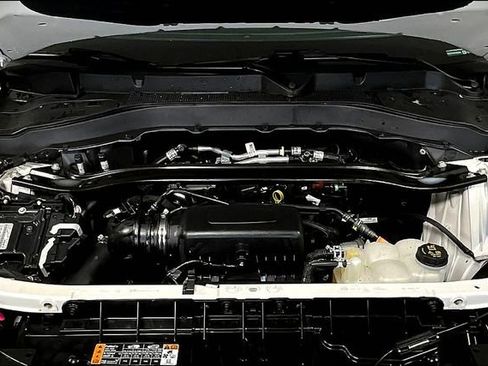 Used 2023 Ford Explorer Limited image 9