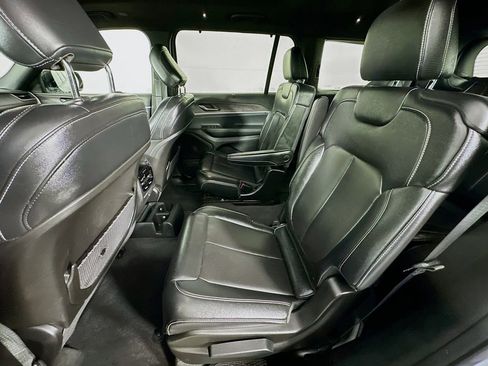 Certified 2024 Jeep Grand Cherokee L Limited w/ Luxury Tech Group II image 37