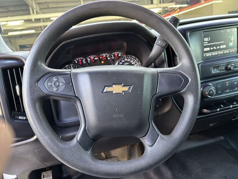 Used 2018 Chevrolet Silverado 2500 W/T w/ WT Convenience Package image 6