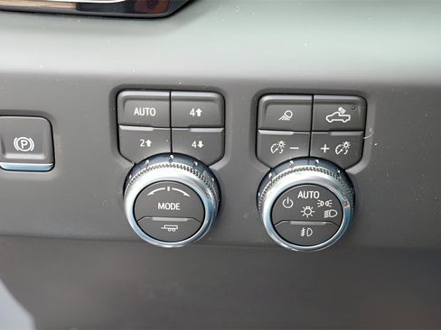 New 2026 GMC Sierra 1500 AT4X image 18