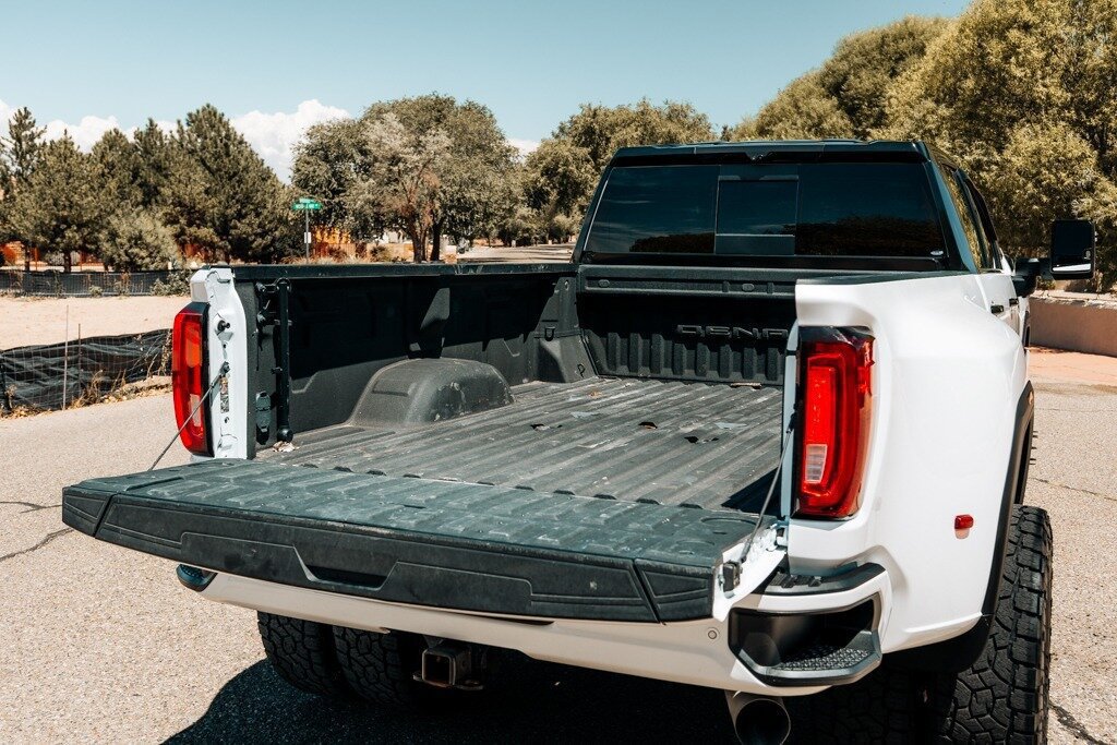 Used 2023 GMC Sierra 3500 Denali w/ Denali Ultimate Package AWD/4WD image 52