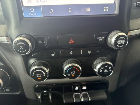 Used 2024 RAM 1500 Big Horn AWD/4WD image 3