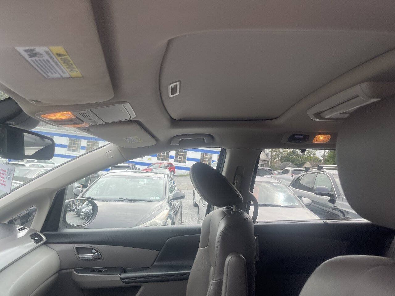 Used 2015 Honda Odyssey EX-L image 17
