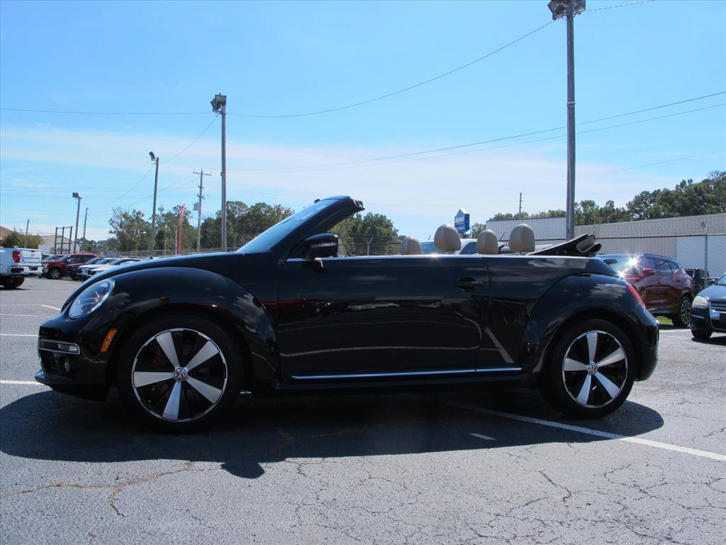 Used 2013 Volkswagen Beetle 2.0T FWD image 6