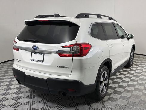 Used 2023 Subaru Ascent Premium AWD/4WD image 5