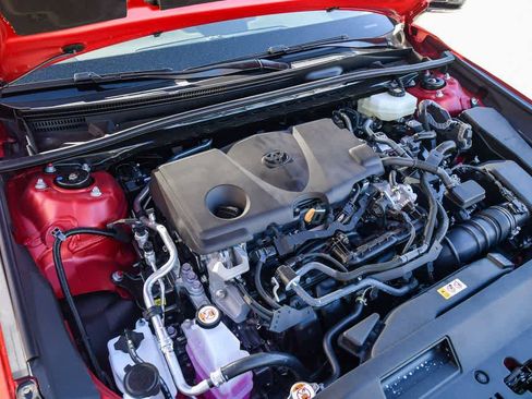 New 2026 Toyota Camry Hybrid FWD image 28