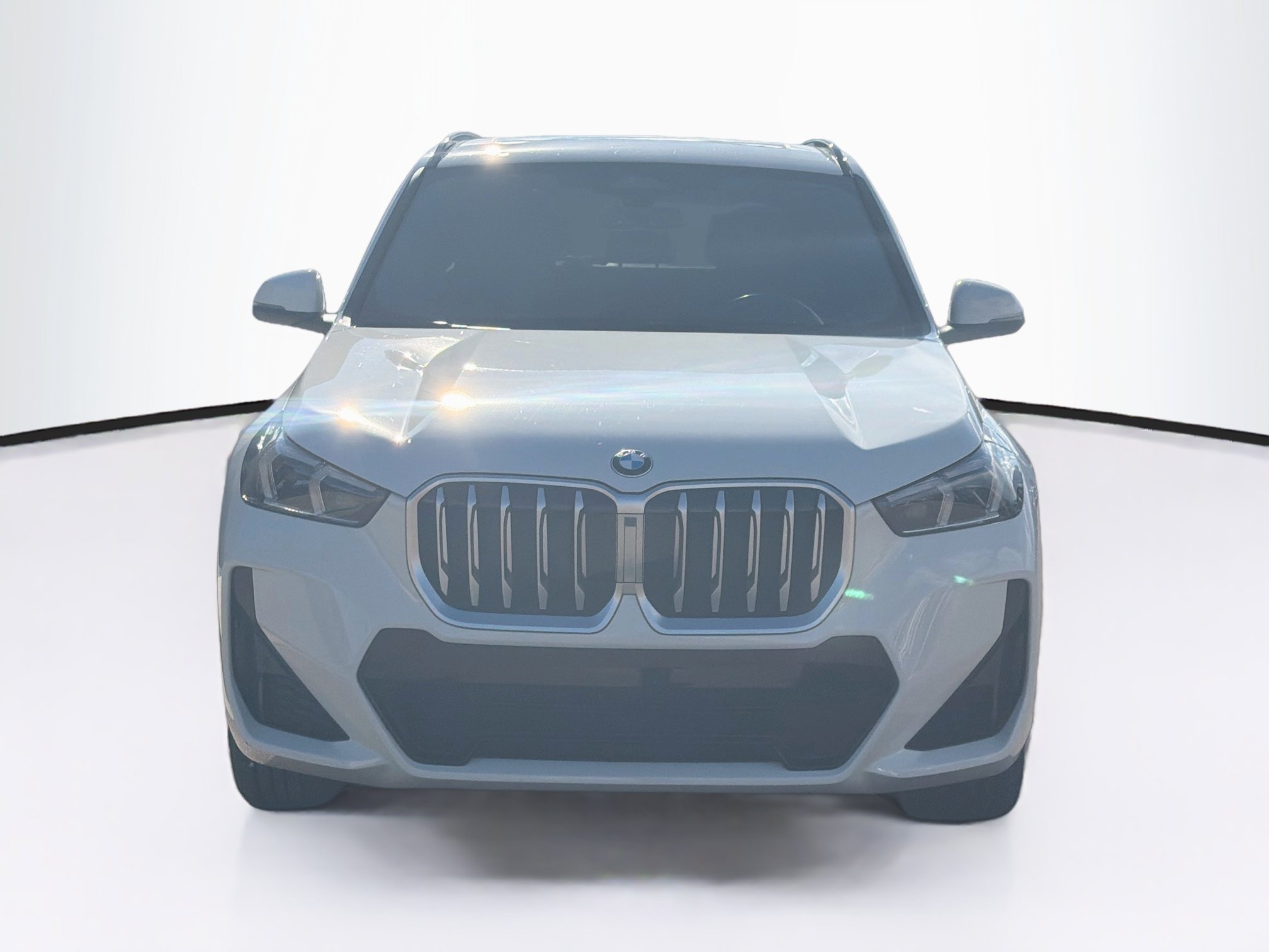 Used 2026 BMW X1 xDrive28i AWD/4WD image 2