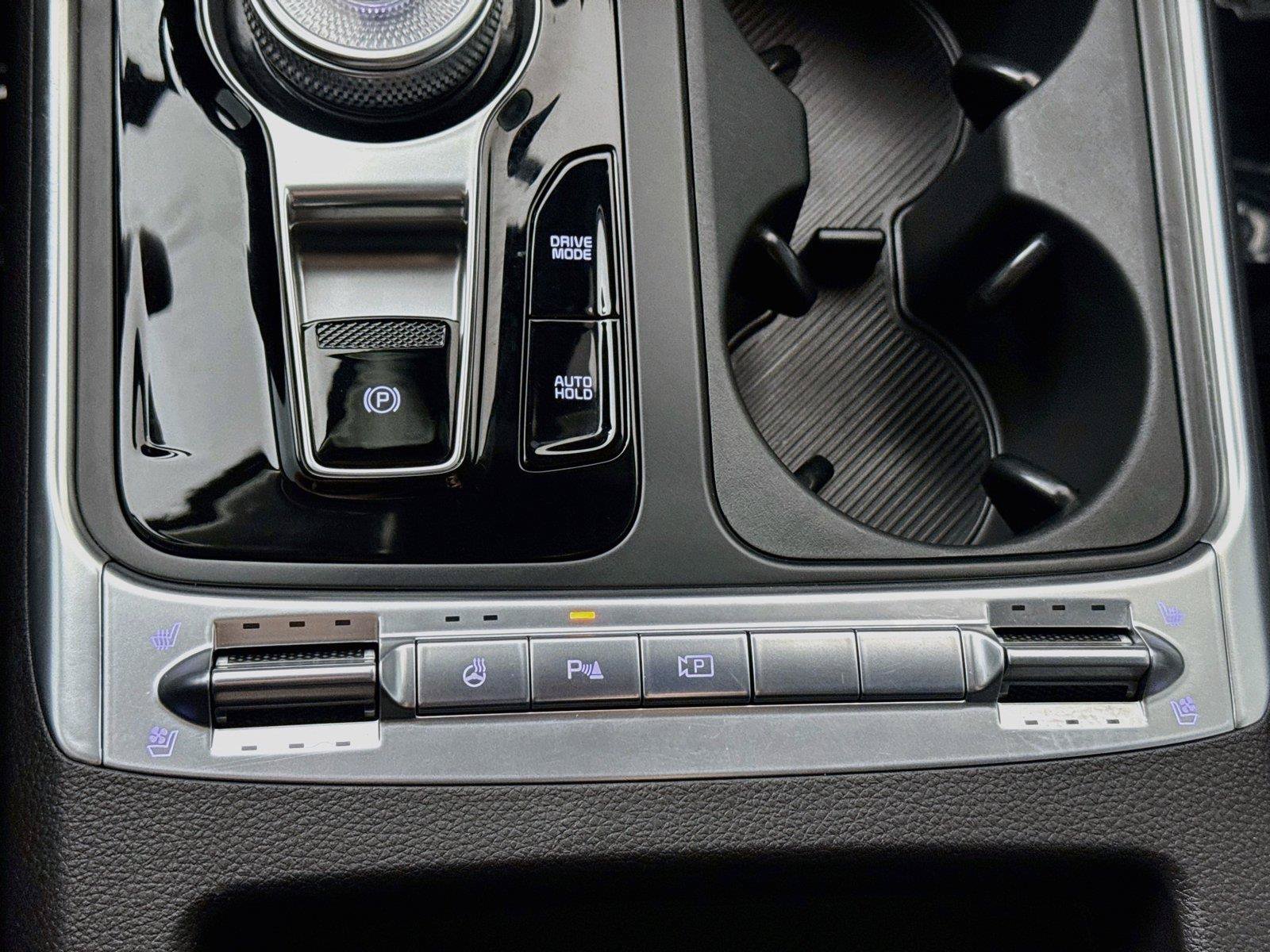 Used 2025 Kia Carnival SX Prestige FWD image 28