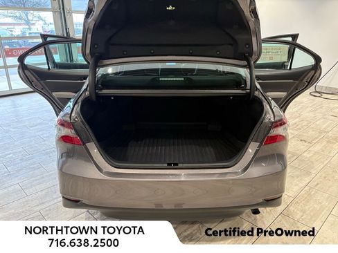Used 2023 Toyota Camry LE image 23