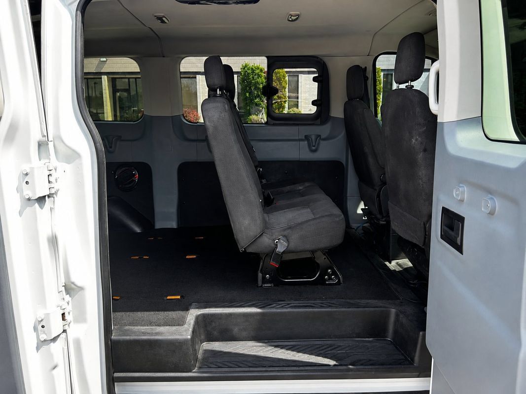 Used 2015 Ford Transit 150 XL RWD image 20