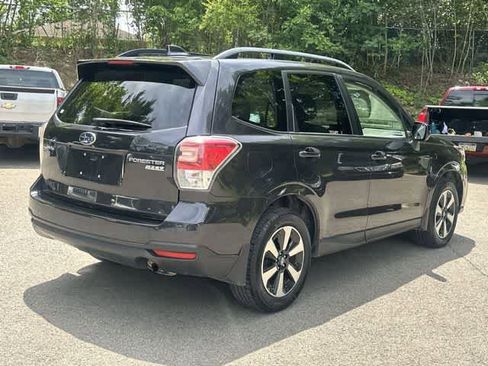 Used 2017 Subaru Forester 2.5i Premium AWD/4WD image 22