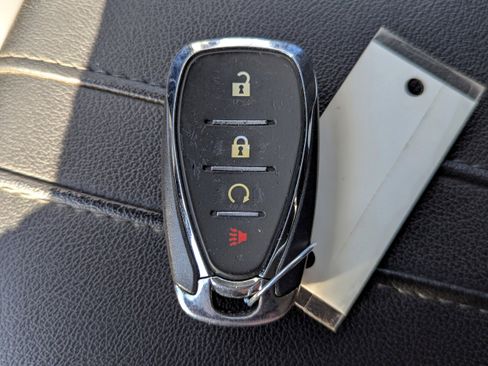 Used 2019 Chevrolet Blazer LT image 16