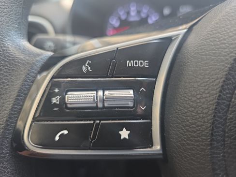 Certified 2023 Kia Forte LXS FWD image 20