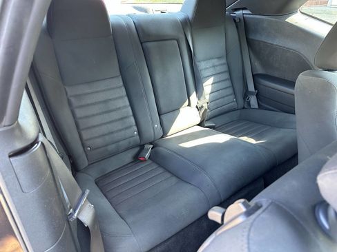 Used 2010 Dodge Challenger SE image 24