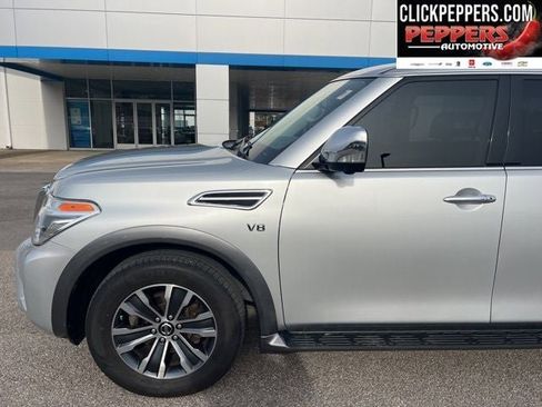 Used 2020 Nissan Armada SL image 2