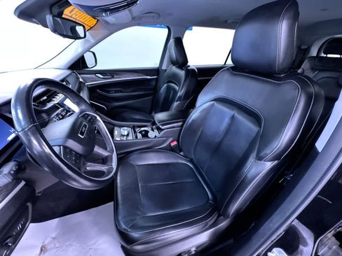 Used 2021 Jeep Grand Cherokee L Limited AWD/4WD image 14