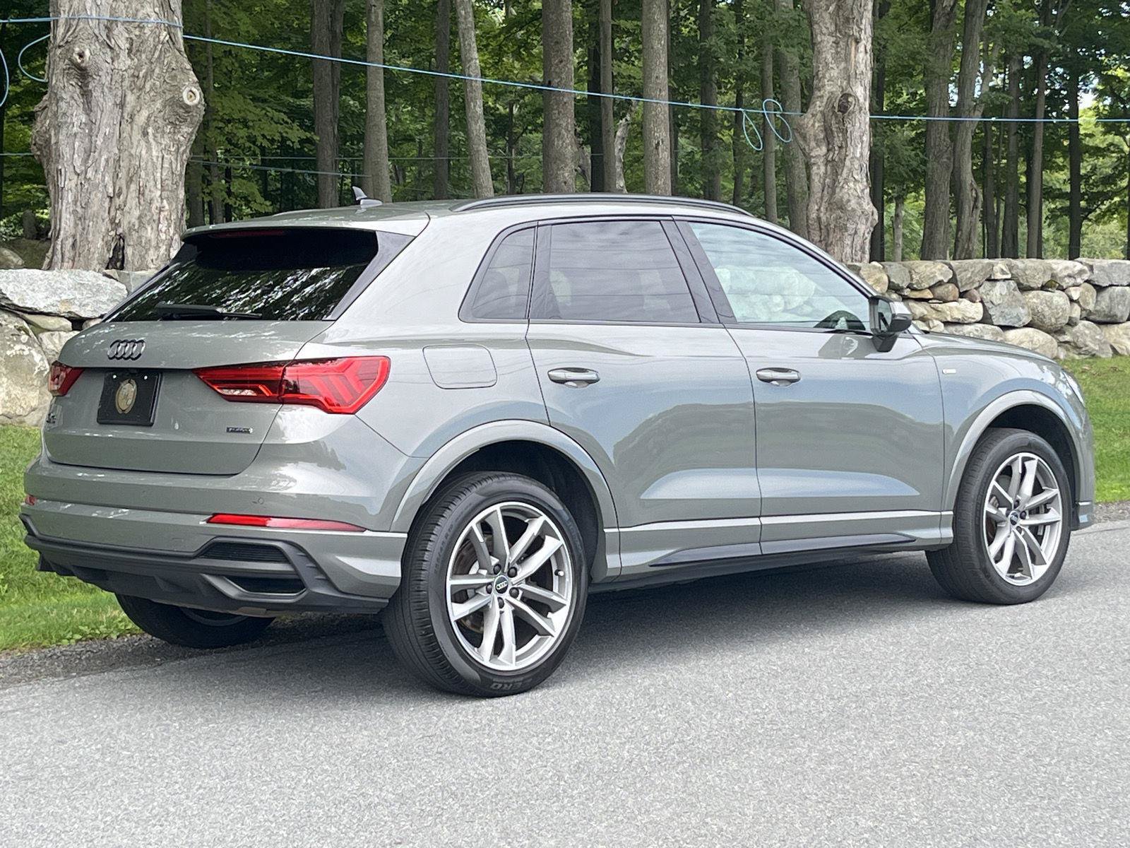 Used 2024 Audi Q3 2.0T Premium AWD/4WD image 3