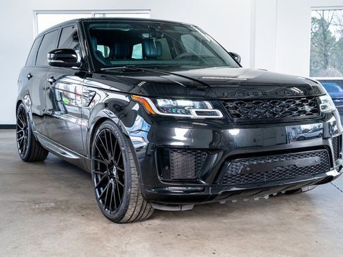 Used 2019 Land Rover Range Rover Sport HST image 4