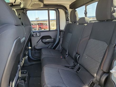 New 2026 Jeep Gladiator Mojave image 8