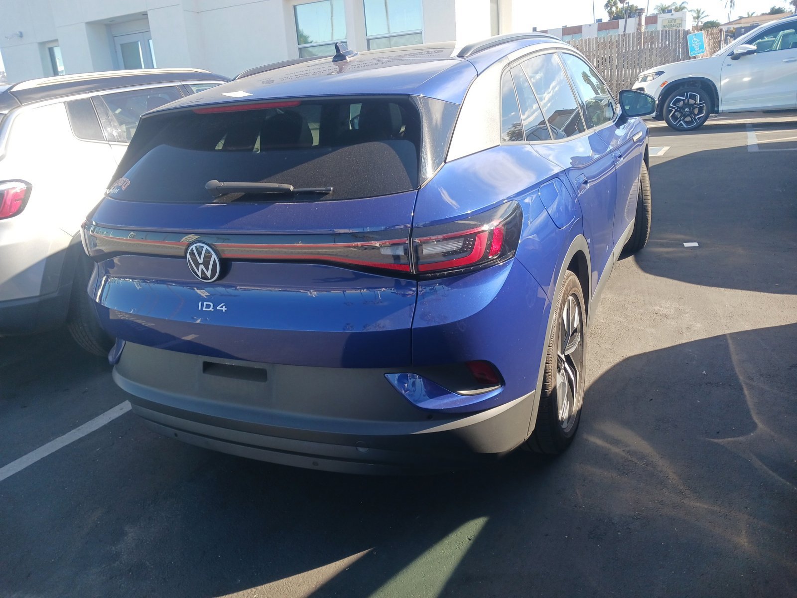 Used 2022 Volkswagen ID.4 Pro S RWD image 4