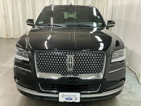 Used 2024 Lincoln Navigator L Reserve AWD/4WD image 8