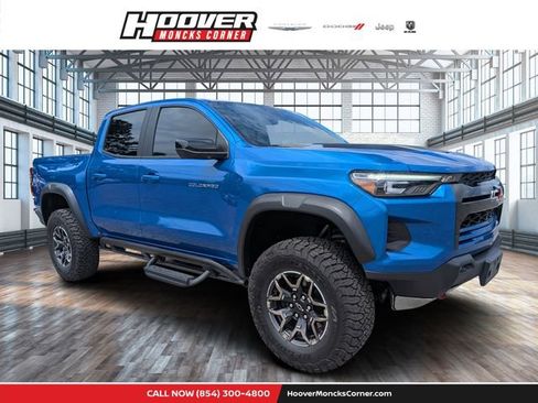 Used 2023 Chevrolet Colorado ZR2 w/ ZR2 Convenience Package III AWD/4WD image 1