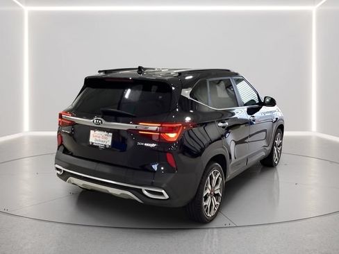 Used 2021 Kia Seltos SX w/ SX Sunroof Package AWD/4WD image 25