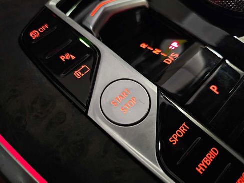 New 2026 BMW X5 xDrive50e w/ M Sport Package image 29